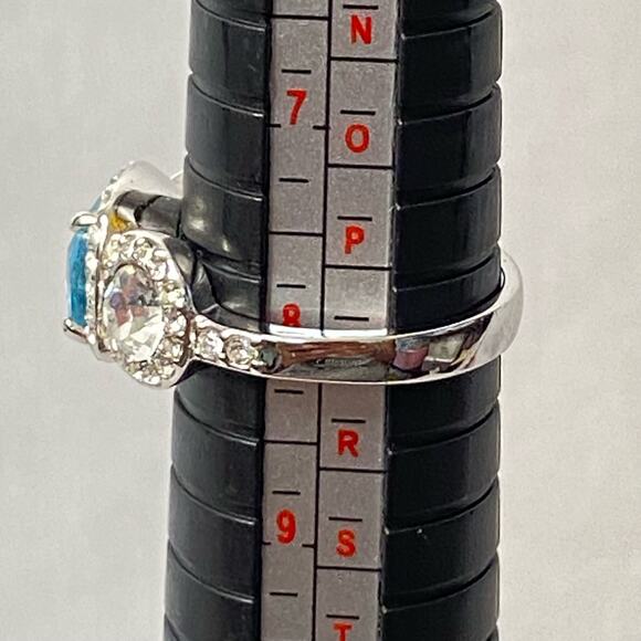 Silver Tone Cocktail Ring With Aqua Blue Central Stone And Clear Side Stones - Picture 8 of 9